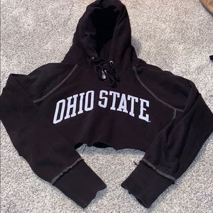 Women’s cropped hoodie!